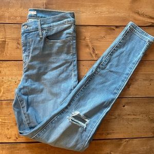 Levi’s 310 Shaping Super Skinny Jeans